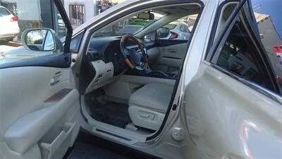 2010 Lexus RX - Photo 19 - Van Nuys, CA 91405