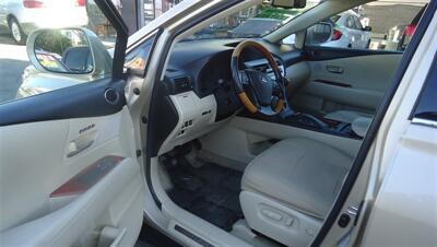 2010 Lexus RX - Photo 16 - Van Nuys, CA 91405