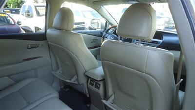 2010 Lexus RX - Photo 13 - Van Nuys, CA 91405