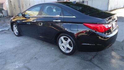 2013 Hyundai SONATA Limited - Photo 8 - Van Nuys, CA 91405