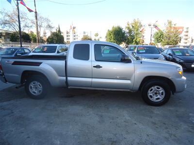 2010 Toyota Tacoma - Photo 3 - Van Nuys, CA 91405