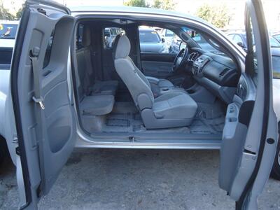 2010 Toyota Tacoma - Photo 11 - Van Nuys, CA 91405