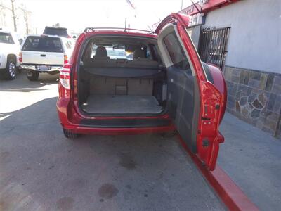 2011 Toyota RAV4   - Photo 14 - Van Nuys, CA 91405