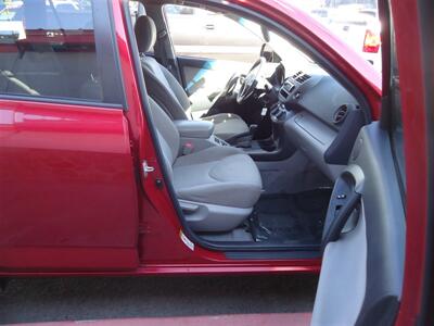 2011 Toyota RAV4   - Photo 20 - Van Nuys, CA 91405