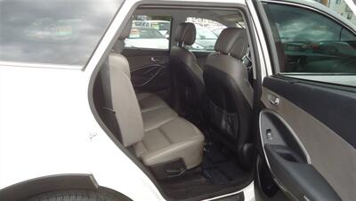 2018 Hyundai SANTA FE SE   - Photo 11 - Van Nuys, CA 91405