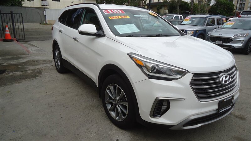2018 Hyundai SANTA FE SE   - Photo 1 - Van Nuys, CA 91405