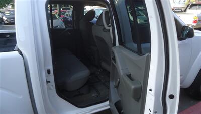 2011 Nissan Frontier S   - Photo 12 - Van Nuys, CA 91405