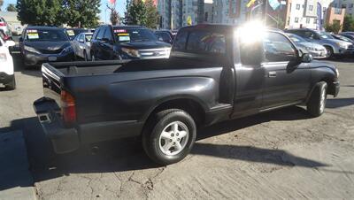 2000 Toyota Tacoma SR5 - Photo 4 - Van Nuys, CA 91405