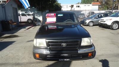2000 Toyota Tacoma SR5 - Photo 2 - Van Nuys, CA 91405