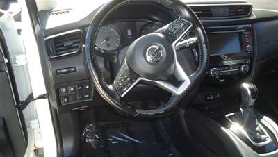 2020 Nissan Rogue SV   - Photo 20 - Van Nuys, CA 91405