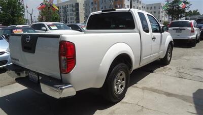 2011 Nissan Frontier S   - Photo 3 - Van Nuys, CA 91405
