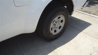 2011 Nissan Frontier S   - Photo 22 - Van Nuys, CA 91405