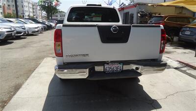 2011 Nissan Frontier S   - Photo 9 - Van Nuys, CA 91405