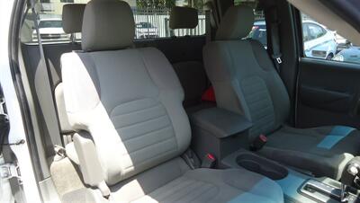 2011 Nissan Frontier S   - Photo 12 - Van Nuys, CA 91405