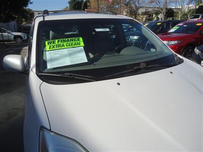 2005 Toyota Sienna XLE 7 Passenger - Photo 2 - Van Nuys, CA 91405
