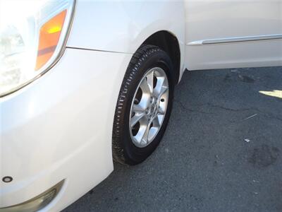 2005 Toyota Sienna XLE 7 Passenger - Photo 30 - Van Nuys, CA 91405