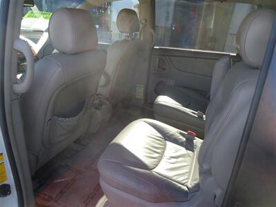 2005 Toyota Sienna XLE 7 Passenger - Photo 20 - Van Nuys, CA 91405
