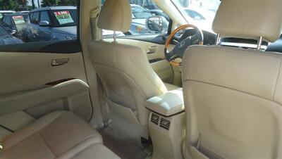2010 Lexus RX - Photo 13 - Van Nuys, CA 91405