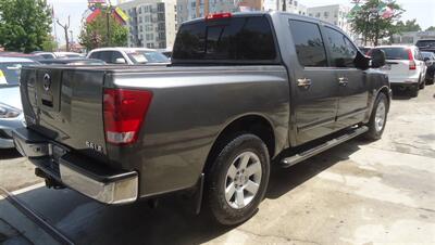 2004 Nissan Titan LE   - Photo 4 - Van Nuys, CA 91405