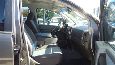 2006 Nissan Titan SE   - Photo 14 - Van Nuys, CA 91405