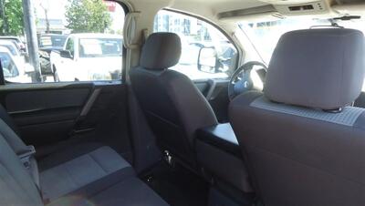 2006 Nissan Titan SE   - Photo 12 - Van Nuys, CA 91405