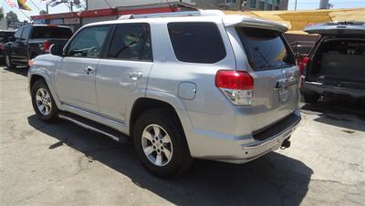 2011 Toyota 4Runner SR5   - Photo 8 - Van Nuys, CA 91405