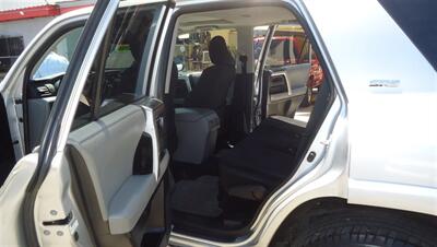2011 Toyota 4Runner SR5   - Photo 16 - Van Nuys, CA 91405