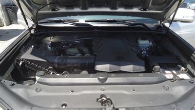 2011 Toyota 4Runner SR5   - Photo 28 - Van Nuys, CA 91405