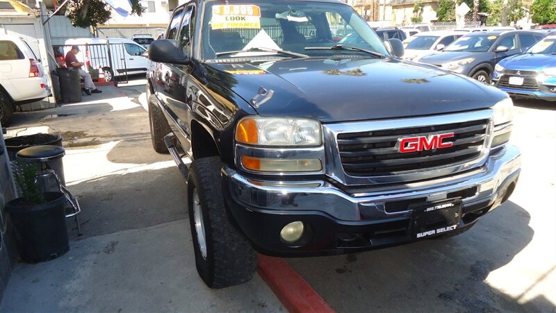 2005 GMC Sierra 1500 SLE   - Photo 1 - Van Nuys, CA 91405
