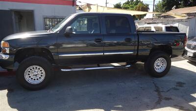 2005 GMC Sierra 1500 SLE   - Photo 3 - Van Nuys, CA 91405
