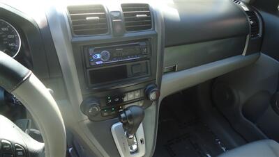 2009 Honda CR-V LX - Photo 19 - Van Nuys, CA 91405