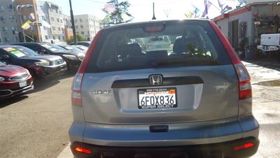 2009 Honda CR-V LX - Photo 8 - Van Nuys, CA 91405