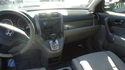 2009 Honda CR-V LX - Photo 16 - Van Nuys, CA 91405