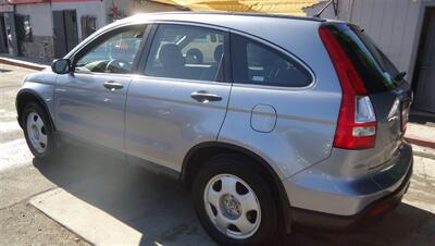 2009 Honda CR-V LX - Photo 7 - Van Nuys, CA 91405