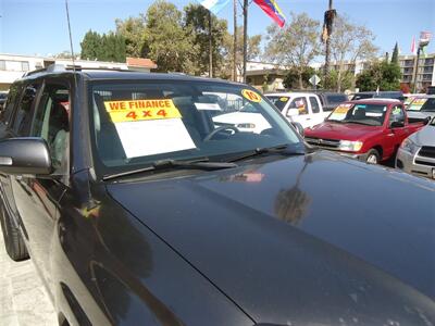 2010 Toyota 4Runner SR5   - Photo 2 - Van Nuys, CA 91405