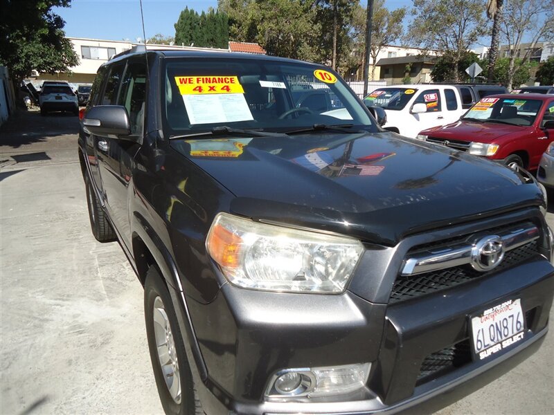2010 Toyota 4Runner SR5   - Photo 1 - Van Nuys, CA 91405