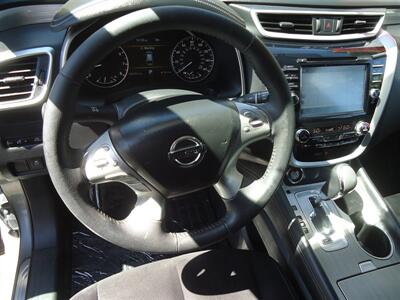 2017 Nissan Murano SV   - Photo 22 - Van Nuys, CA 91405