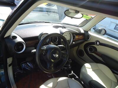 2011 MINI Cooper   - Photo 8 - Van Nuys, CA 91405