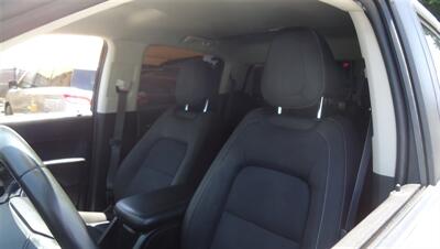 2017 Chevrolet Colorado LT   - Photo 16 - Van Nuys, CA 91405