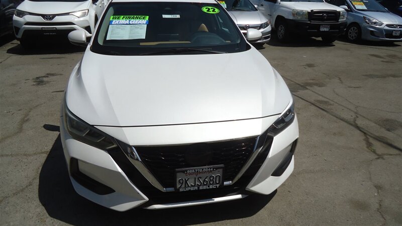 2022 Nissan Sentra SV   - Photo 1 - Van Nuys, CA 91405