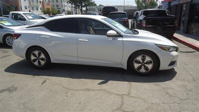 2022 Nissan Sentra SV   - Photo 2 - Van Nuys, CA 91405