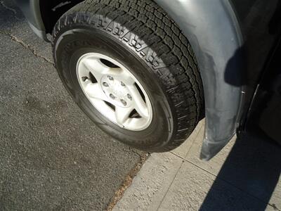 2002 Toyota Tundra SR5 V8   - Photo 10 - Van Nuys, CA 91405