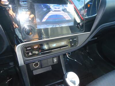 2018 Toyota Corolla SE   - Photo 21 - Van Nuys, CA 91405