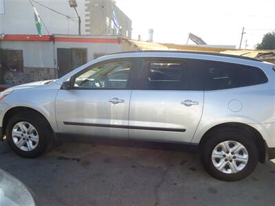 2017 Chevrolet Traverse LS - Photo 7 - Van Nuys, CA 91405