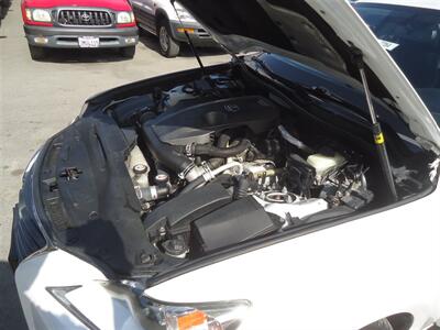 2016 Lexus IS 200t - Photo 25 - Van Nuys, CA 91405