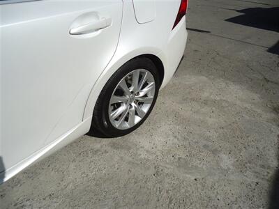 2016 Lexus IS 200t - Photo 27 - Van Nuys, CA 91405