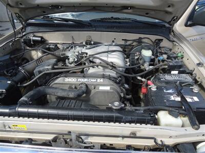 2001 Toyota Tacoma Prerunner V6   - Photo 23 - Van Nuys, CA 91405