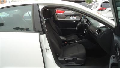 2014 Volkswagen Jetta S - Photo 14 - Van Nuys, CA 91405