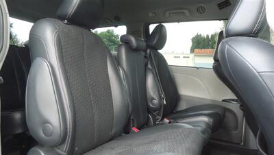 2013 Toyota Sienna SE 8-Passenger   - Photo 8 - Van Nuys, CA 91405