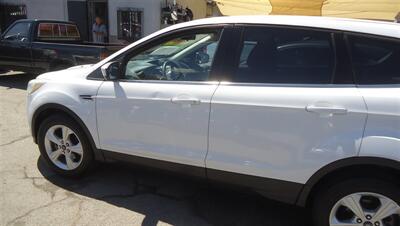 2016 Ford Escape SE   - Photo 3 - Van Nuys, CA 91405